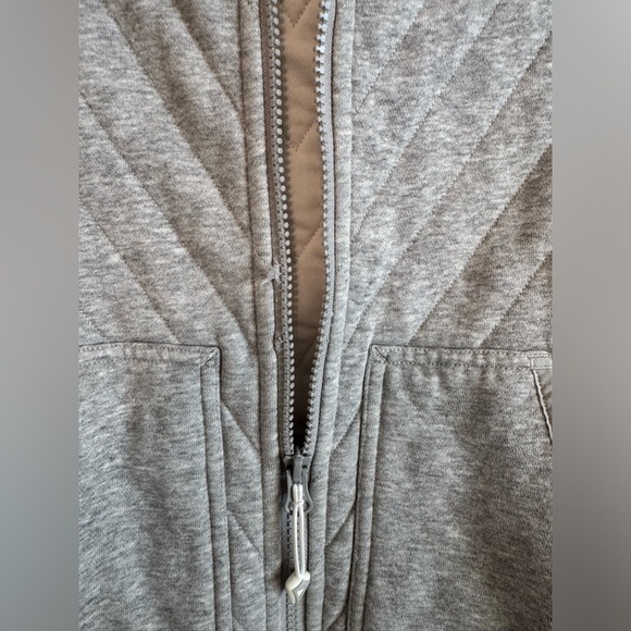 Ivivva hooded zippered jacket, Girls size 12 - Picture 9 of 12